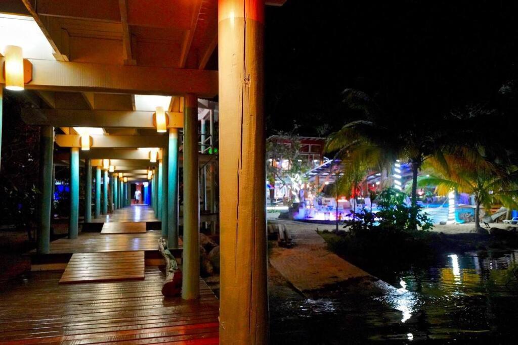 The Dock Resort Over Water Retreat West End Exterior photo