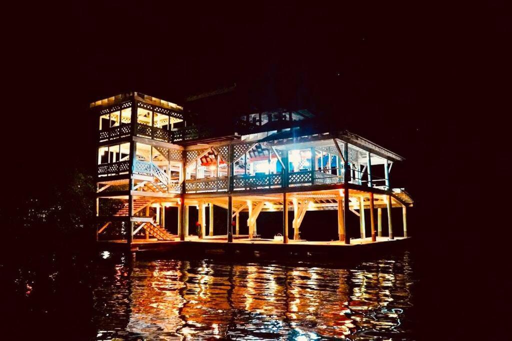 The Dock Resort Over Water Retreat West End Exterior photo
